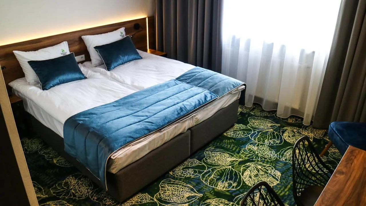 Bloom Hotel Airport Okecie Raszyn 2*,  Polen