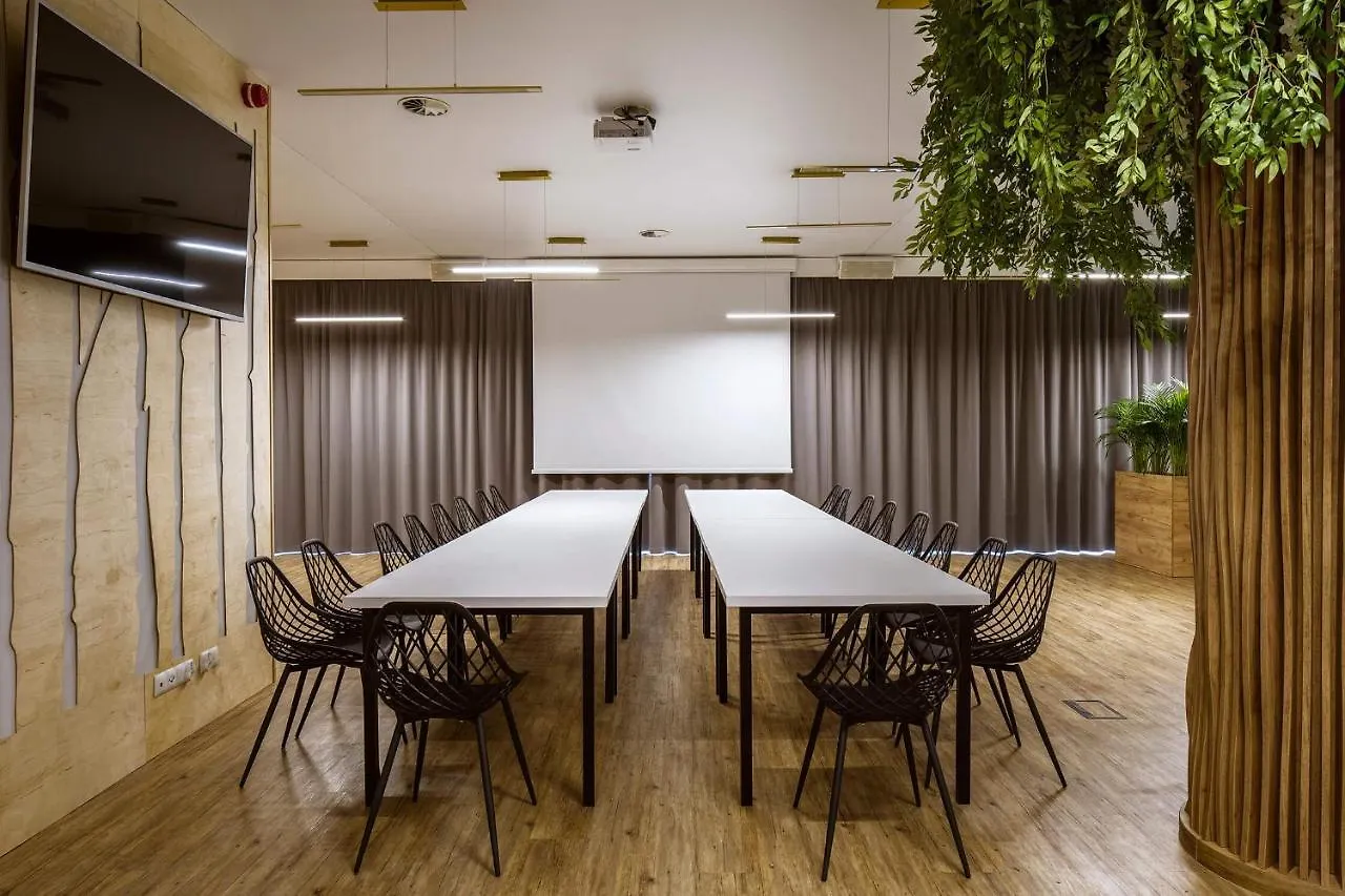 Bloom Hotel Airport Okecie Raszyn 2*,